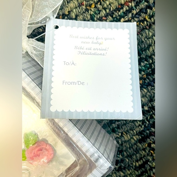 ✨2/$15✨Baby Handprint & Footprint framed Hanging Kit - Picture 3 of 4